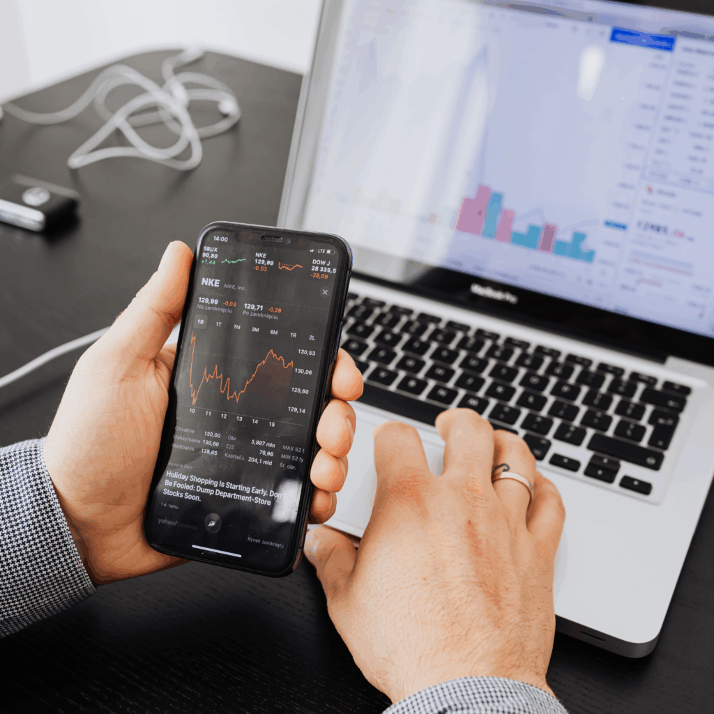 black retro emblem tree & root logo (4)